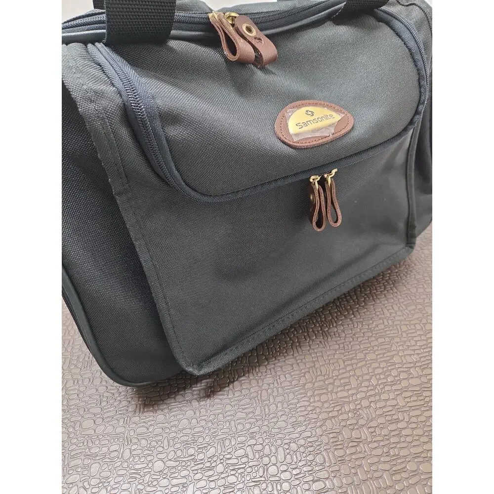 Samsonite Carry On Overnight Shoulder Bag Luggage Green 15 X 10